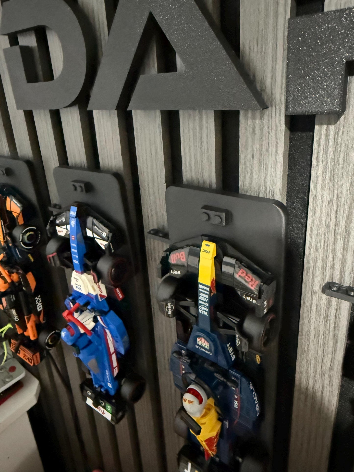 LEGO F1 Car Wall Mount Display Stand – Panel Mount Holder F1 Speed Champions and F1 Minis